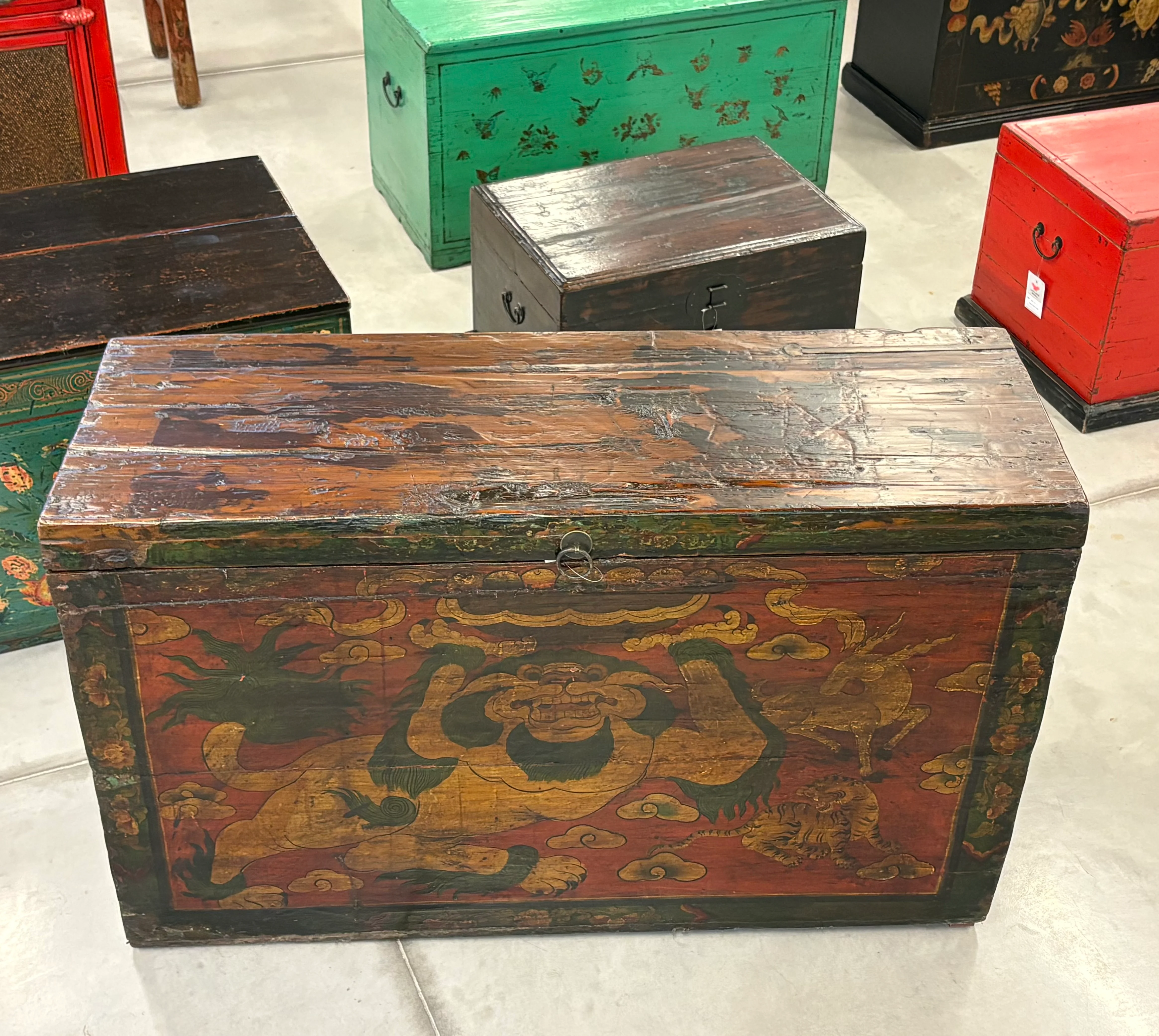 GRANDE BAULE DECORATO TIBETANO - Image 5
