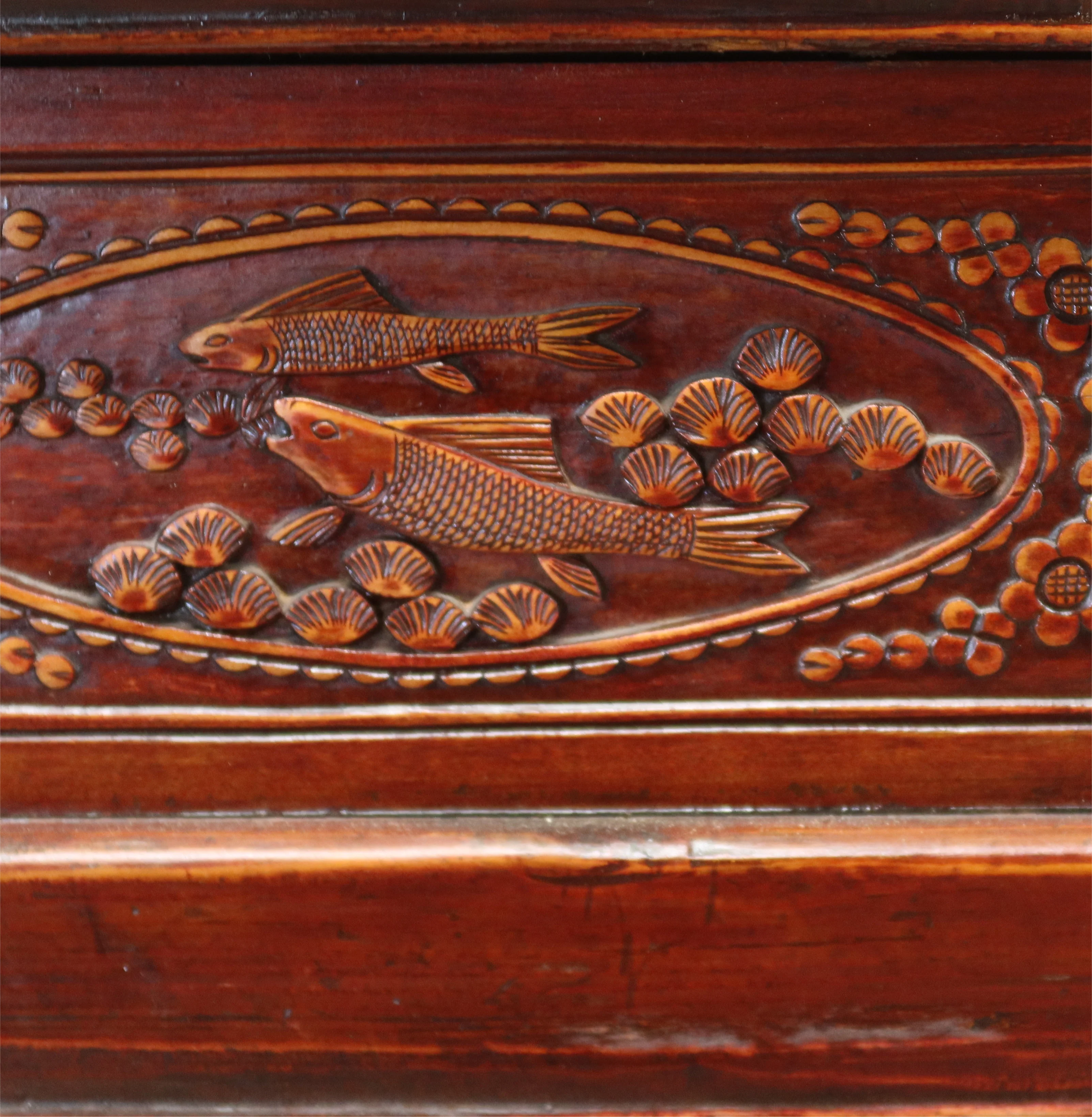 GRANDE CONSOLLE DA CENTRO CON CASSETTI INTAGLIATI E PIANO AGGETTANTE - Image 10