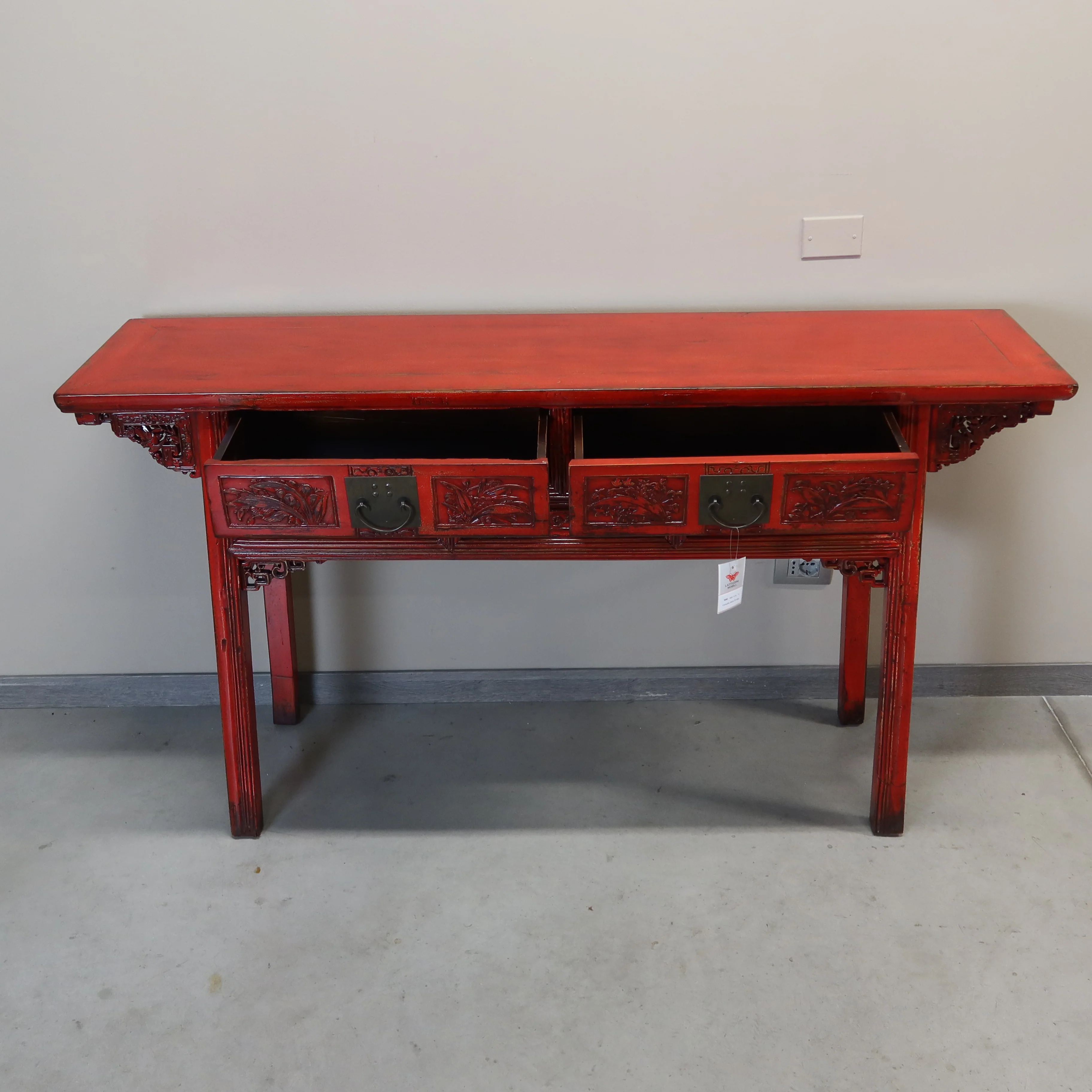 TAVOLO CONSOLLE CON CASSETTI INTAGLIATI E PIANO AGGETTANTE - Image 3