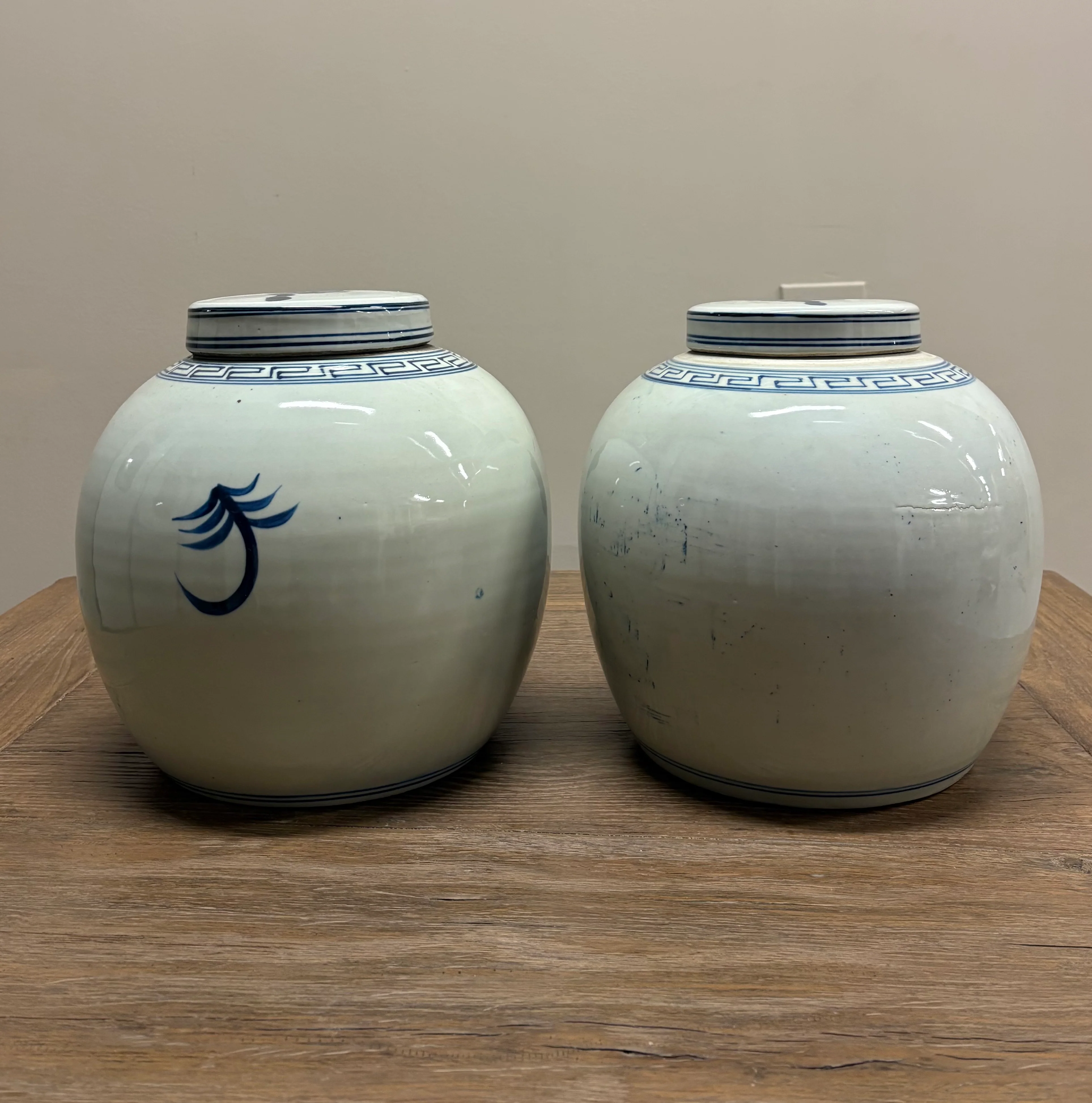 VASO STONDATO DECORATO CON COPERCHIO - Image 5